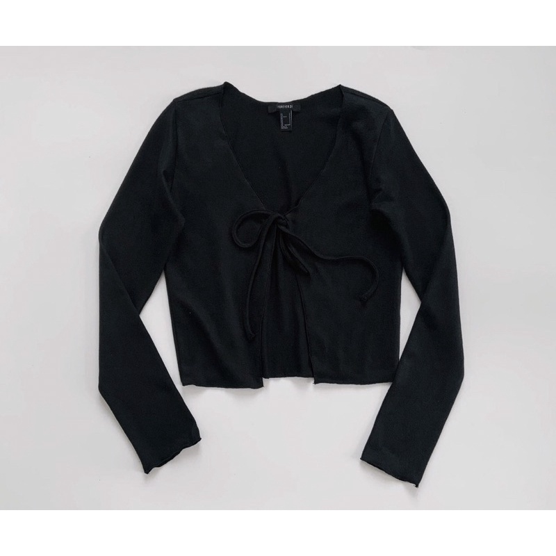 Áo khoác cột dây dài tay xoăn lai thun bo len đen