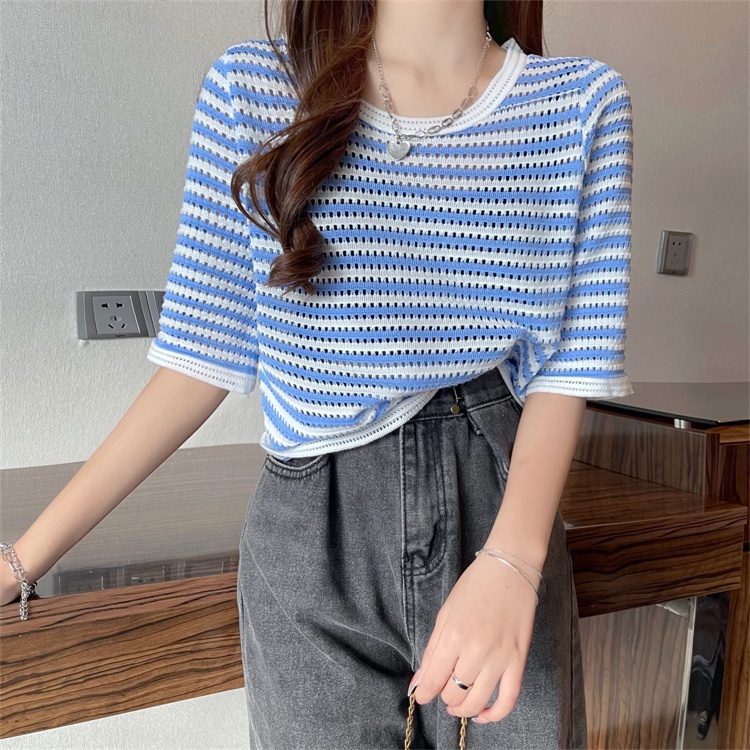 Áo lửng nữ len đan Leeva Shop phối sọc nhẹ nhàng A388