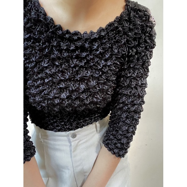 Popcorn shirt/Áo popcorn đen tay lửng