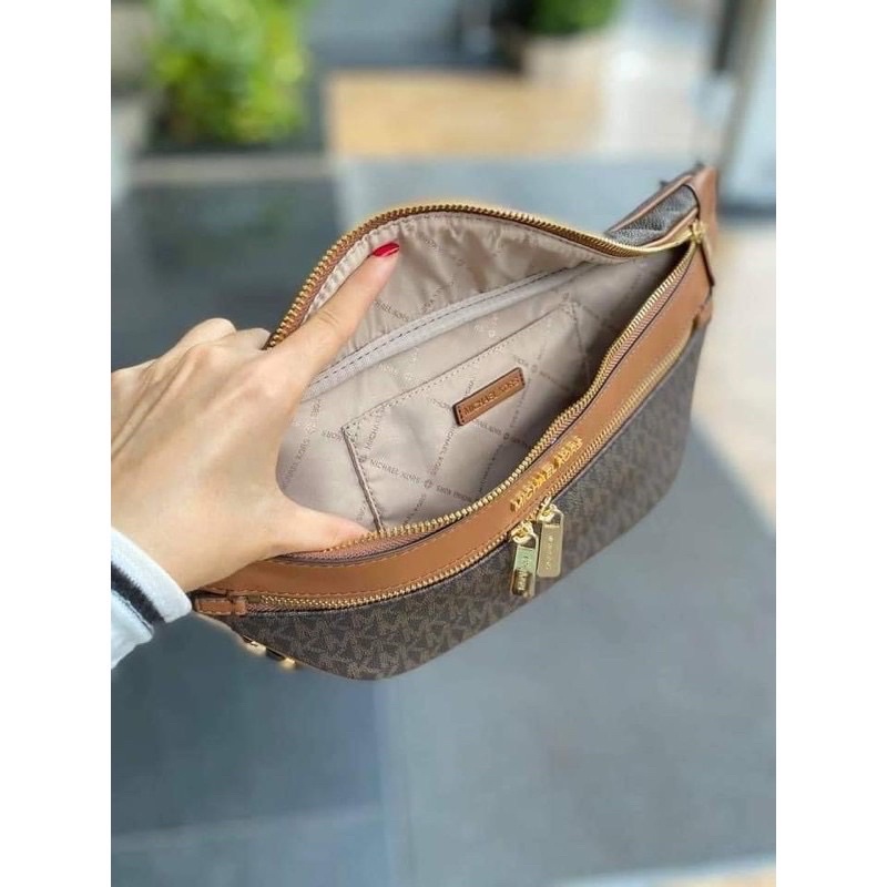 Túi bao tử MK auth sale