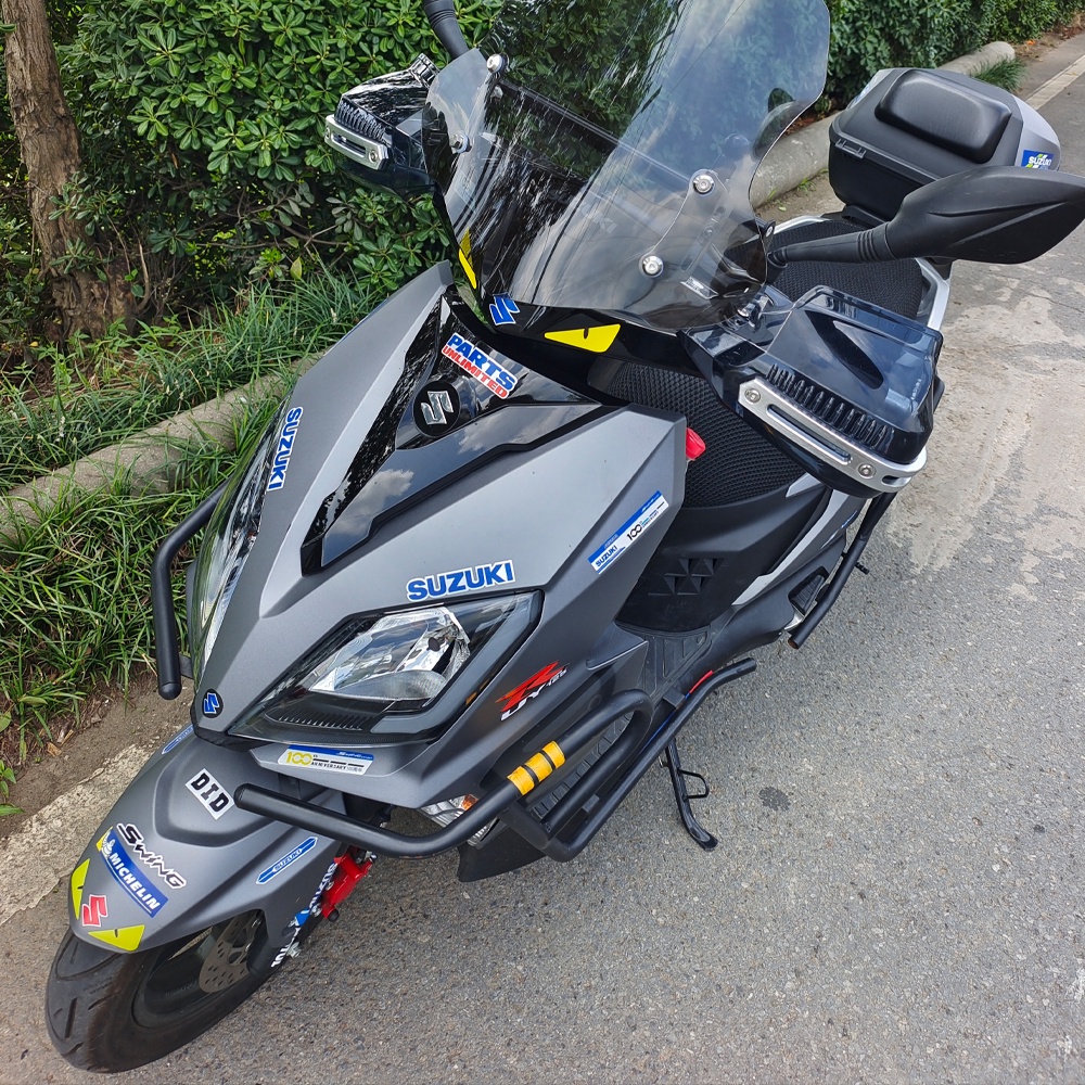 Miếng Dán Phản Quang Trang Trí Thân Xe Mô Tô Suzuki