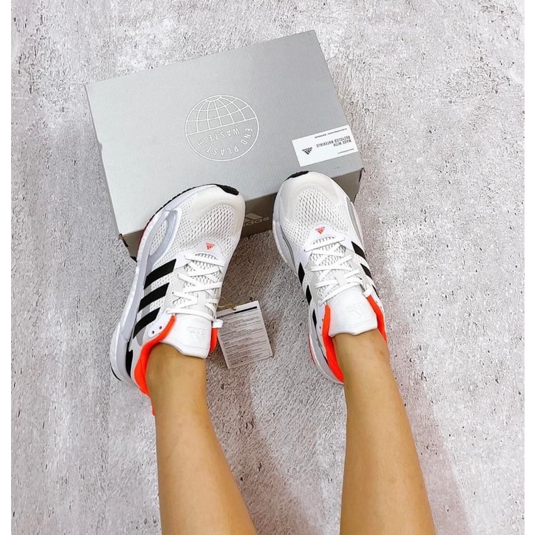 GIÀY THỂ THAO ADIDAS SOLAR BOOST