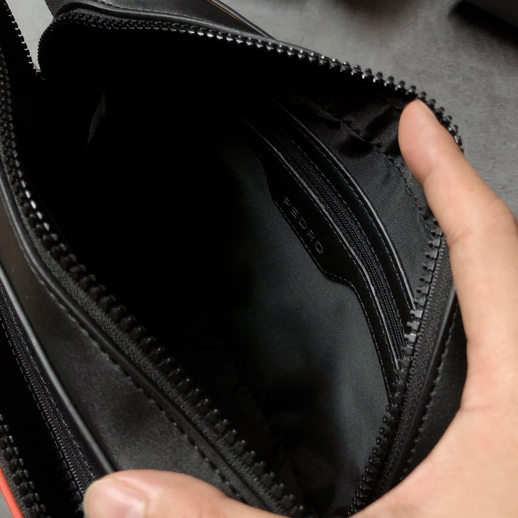 Túi nam Pedro ngang chữ to PM13 | BigBuy360 - bigbuy360.vn