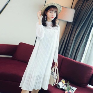Đầm trắng xếp li