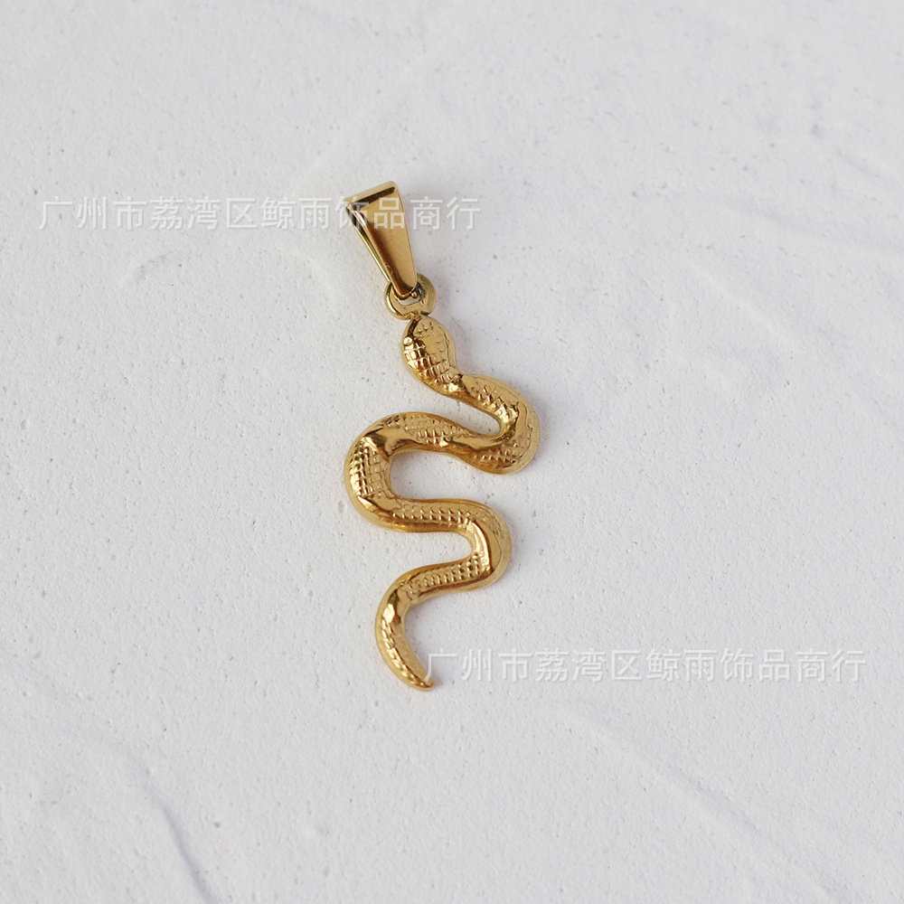 Mặt Dây Chuyền Pj003 L Bằng Thép Titan Mạ Vàng 18K Đính Hạt Dưa Hồng Và Rắn Dễ Phối Đồ