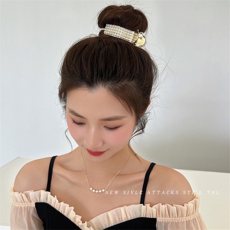 Kẹp tóc càng cua 3 răng đính hạt trai sang chảnh style Hàn Quốc K31