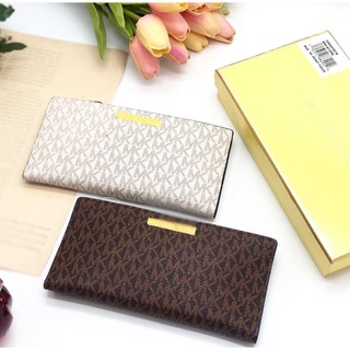 Ví gấp dạng thể Michael Kors
