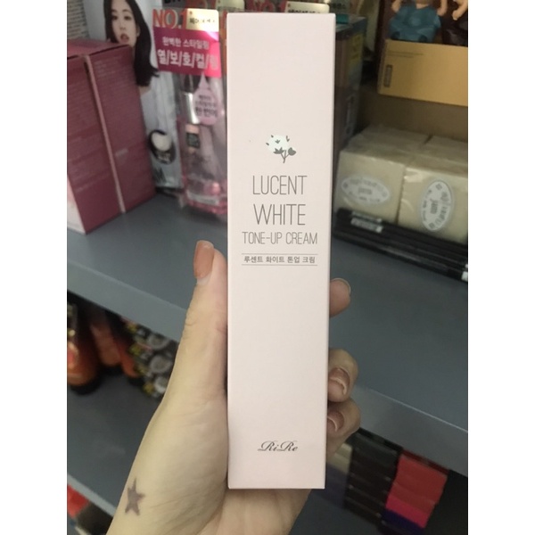 Kem dưỡng trắng da nâng tone Lucent White Tone Up Cream