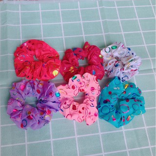 Cột tóc voan Scrunchies in hình dạ quang chấm bi (6 màu)