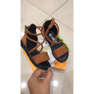 Sandal cho bé