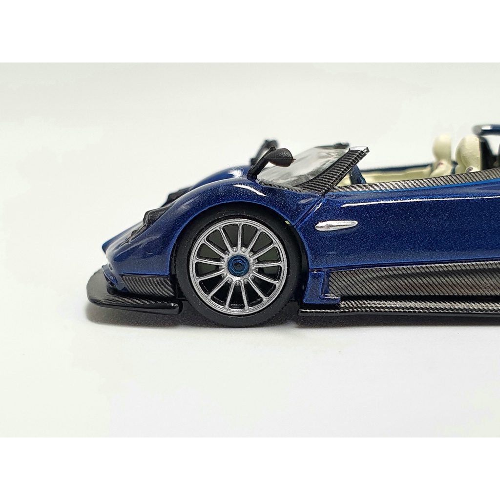 Xe Mô Hình Pagani Zonda HP Barchetta Blue Tricolore LHD 1:64 Mini GT