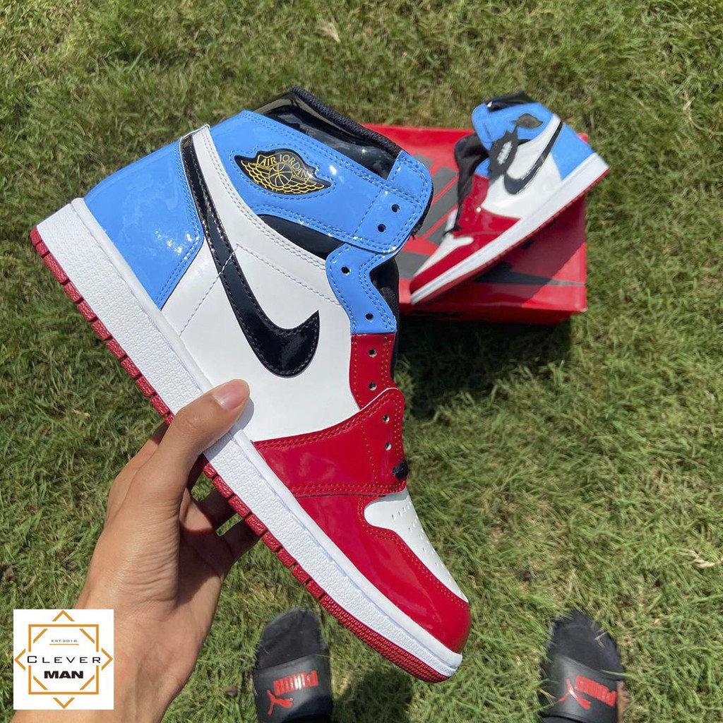 GIẦY đẹp Giày thể thao AIR JORDAN 1 Retro High Fearless UNC Chicago cao cổ xanh đỏ mũi trắng giá tốt . . . . hot ³ /