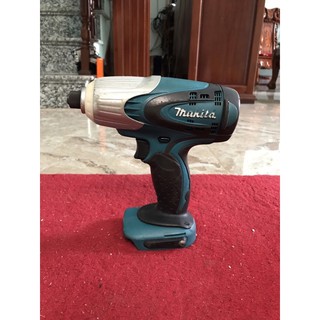 Máy bắt vít makita