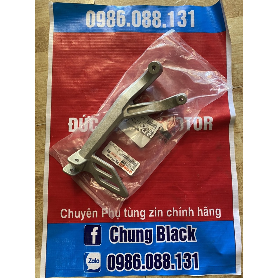 Báng để chân sau trái R15v3 Zin chính hãng