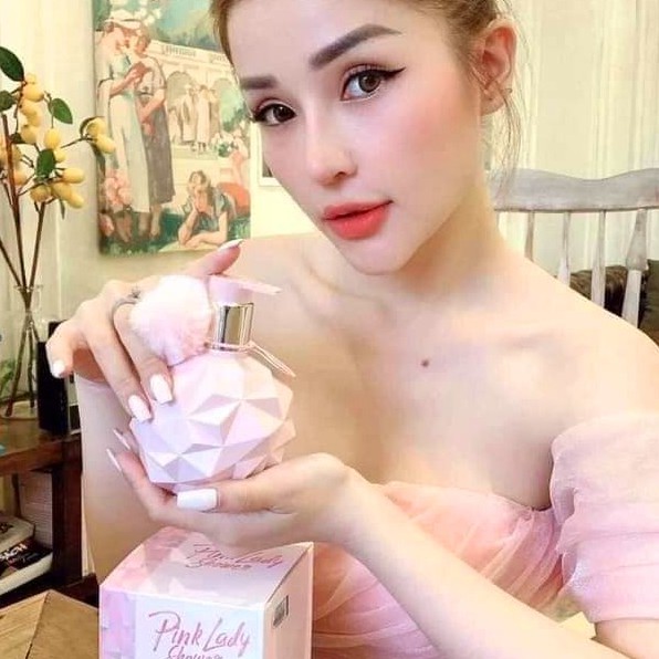 Sữa Tắm Xông Trắng Pink Lady