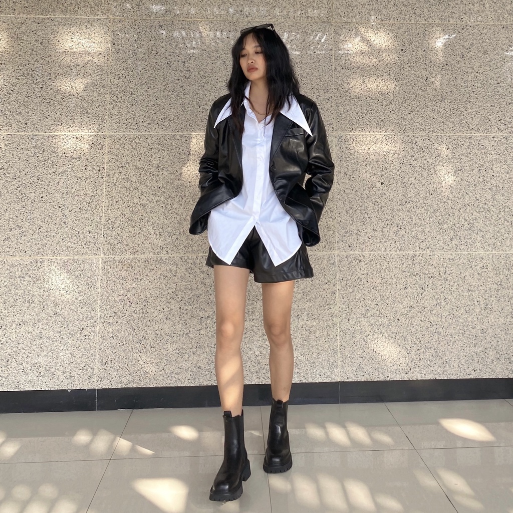 Quần shorts da đen cạp chun Mia Ritta Q387