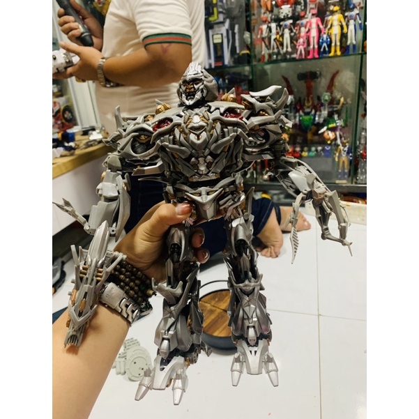 Đồ chơi Robo Transformers Masterpiece Movie Series MPM-8 Megatron