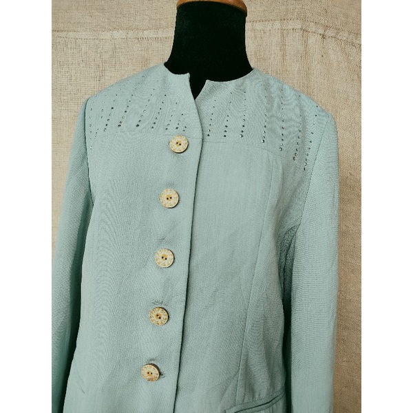 Áo khoác Hàn size M L nhỏ