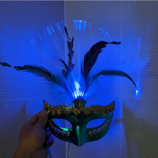 Phụ kiện hóa trang, trang trí Halloween - Mặt nạ, quần áo, áo choàng Halloween