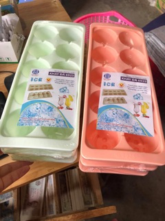 KHAY ĐÁ MẶT CƯỜI