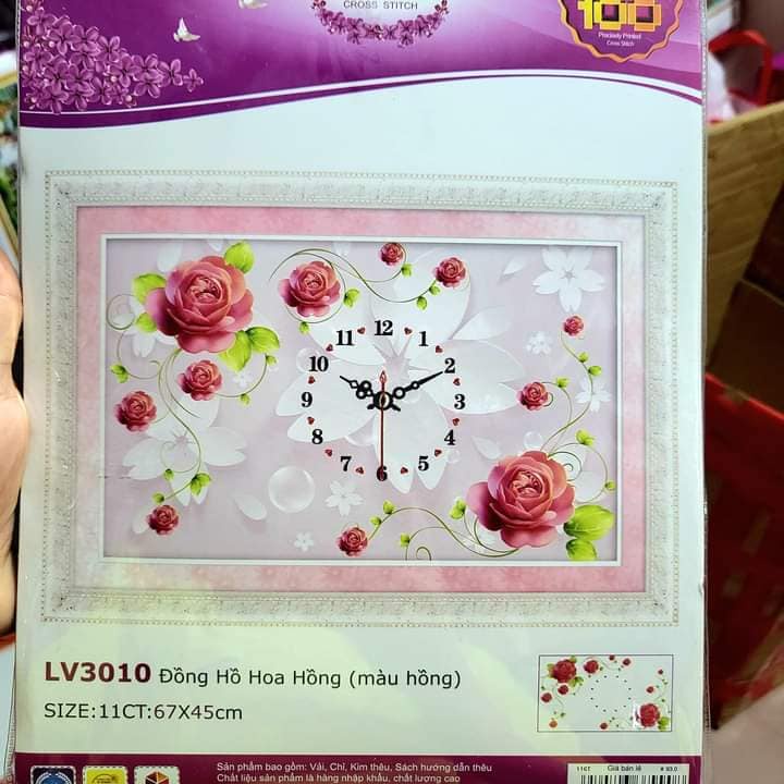 Tranh thêu đồng hồ KT:67x45cm. Tặng kéo và xỏ chỉ.