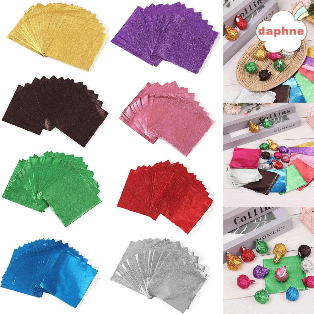 Daphne Set 100 Giấy Nhôm Dập Nổi Nhiều Màu Sắc Dùng Để Gói Bánh Kẹo / Sô Cô La