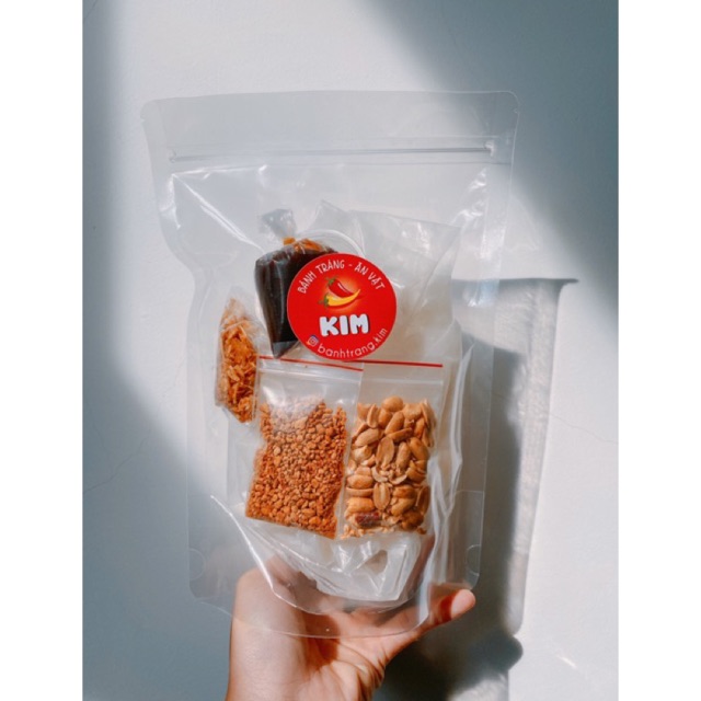 Bánh tráng chấm sốt me đặc biệt