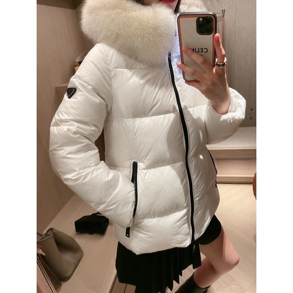 Áo khoác phao mũ lông cho nữ thương hiệu Prada cao cấp