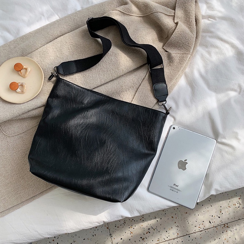 Túi đeo vai cỡ lớn thời trang cho nữ