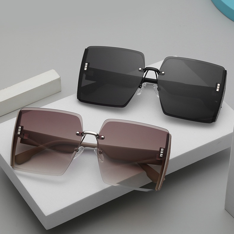 Kính Mát Thời Trang Không Viền Tròng Vuông To 2022