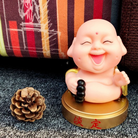 NƯỚC HOA KHỬ MÙI XE HƠI HÌNH ÔNG ĐỊA MANG LẠI MAY MẮN BÌNH AN - TINH DẦU ĐỂ XE Ô TÔ KHỬ MÙI, LỌC KHÔNG KHÍ, CHỐNG SAY XE