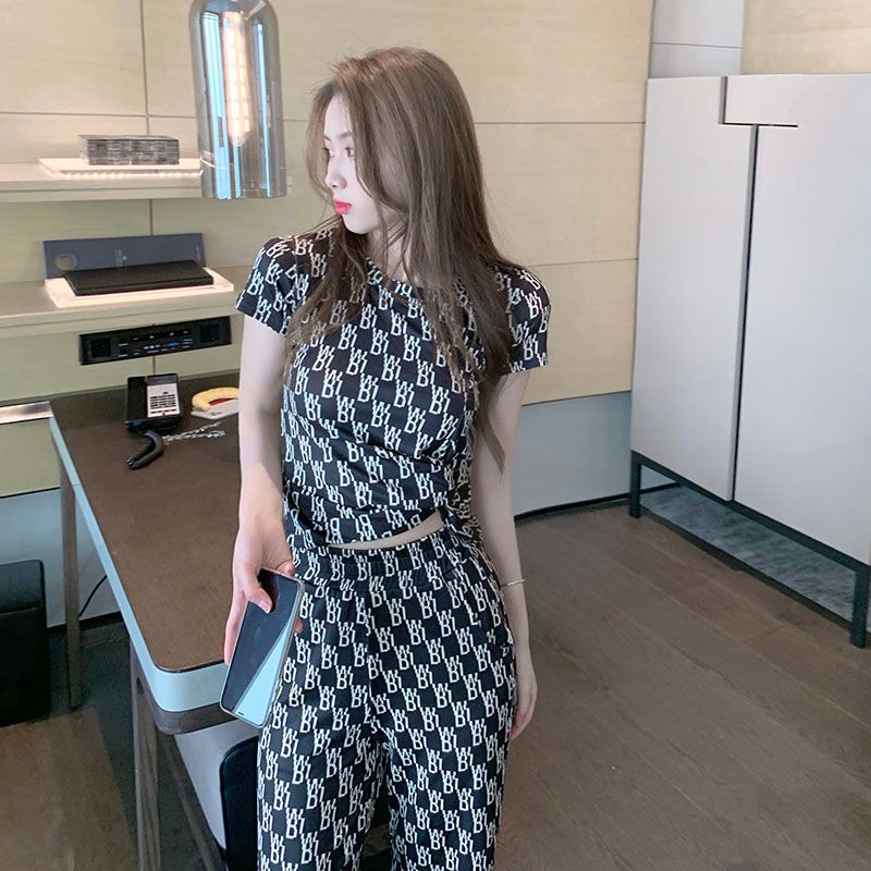 Set Áo Thun Ngắn Tay Và Quần Dài Lưng Cao Ống Rộng Thời Trang Hè Trẻ Trung