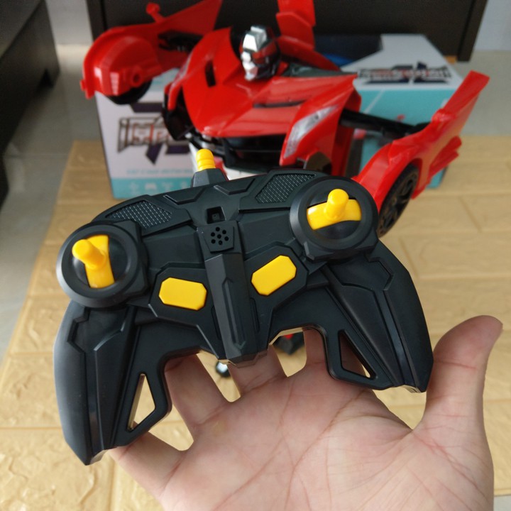 Ô tô điều khiển từ xa biến hình Robot - OTO0