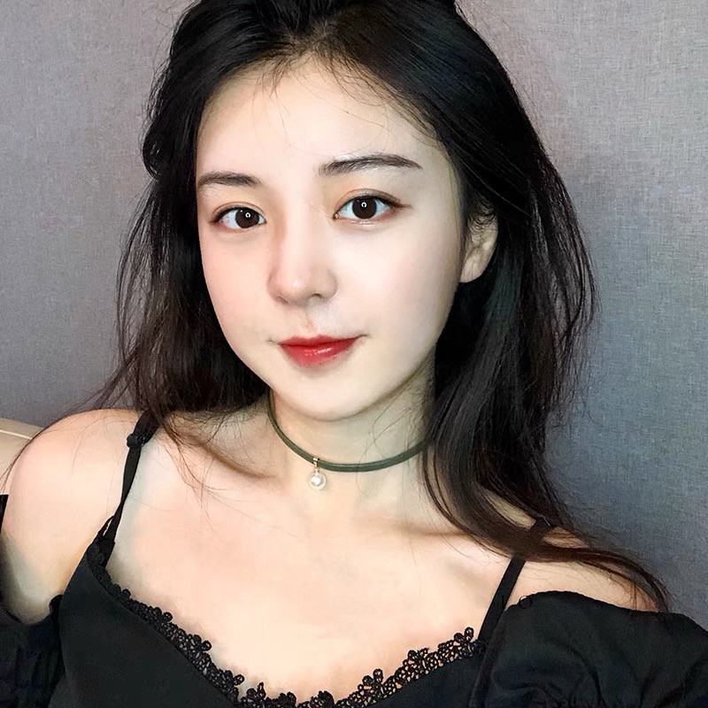 Vòng Cổ Choker Dây Da Đính Ngọc Trai Màu Xanh Lá Phong Cách Hàn Quốc