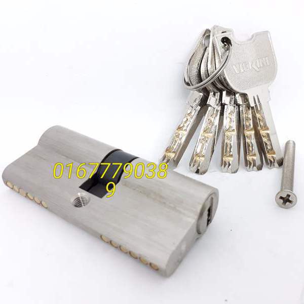 ruột khóa tay gạt vickini 7cm