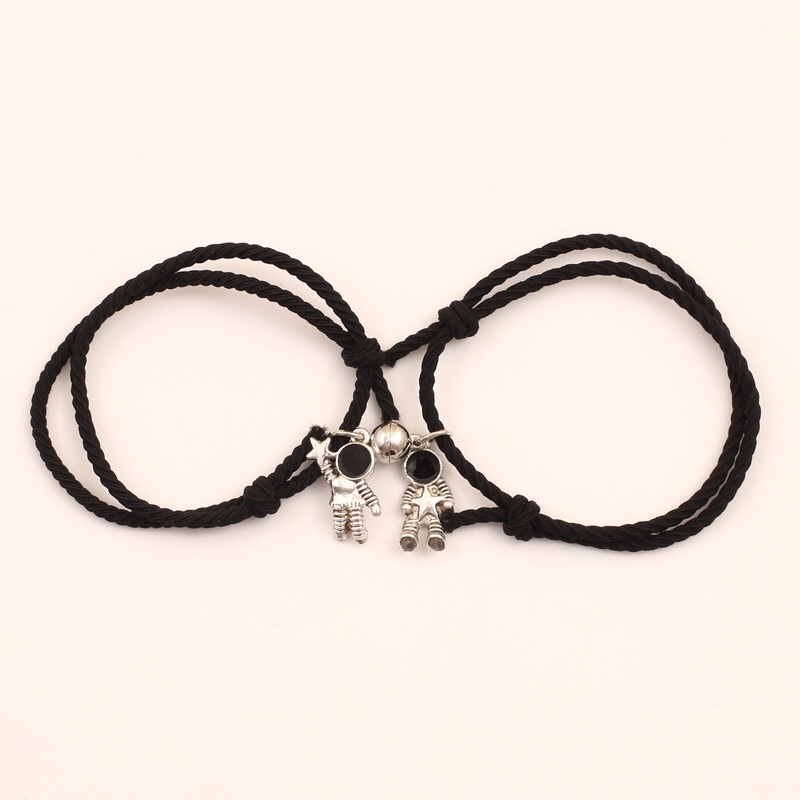 Vòng tay và dây chuyền cặp phi hành gia dễ thương handmade cho cặp đôi