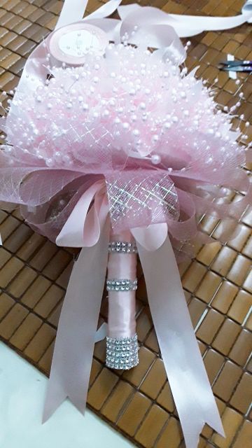 Bó  hoa cưới  bằng  hạt cườm sang trọng