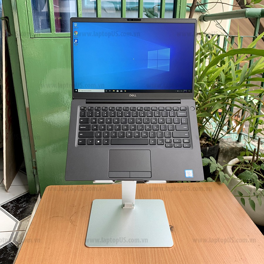 Kệ Giá Đỡ Laptop Macbook 14 15 17 inch Nhất Trụ