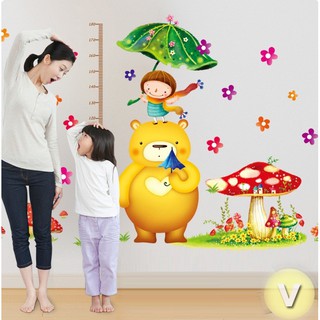 Decal dán tường Thước đo chiều cao gấu che ô