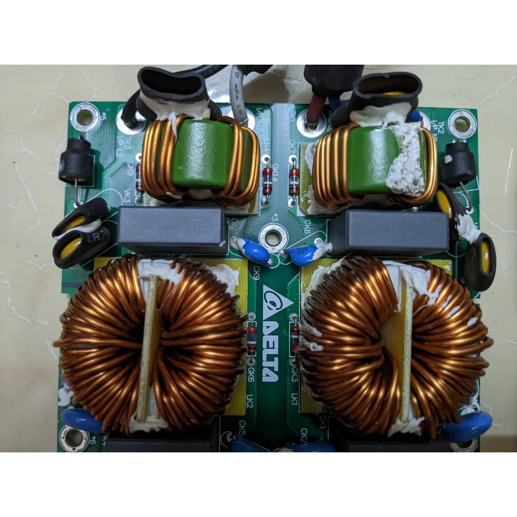 Bo mạch lọc nguồn emi 3 tầng, 2 vỉ 25A Delta Mỹ, 2 vỉ 20A Emerson tháo máy lắp biến áp cách ly, lọc nguồn