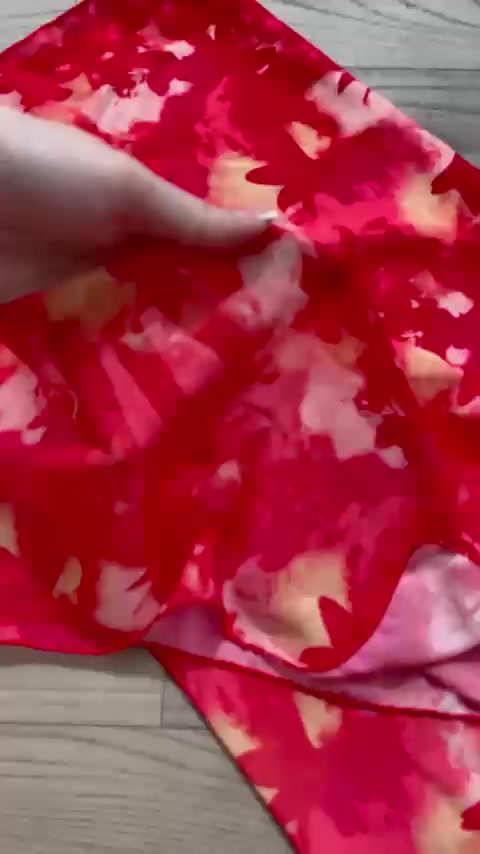 BIKINI 2 MẢNH S3M  KÈM KHĂN HỌA TIẾT ĐỎ LOANG CAO CẤP BIKINIUMI | BigBuy360 - bigbuy360.vn