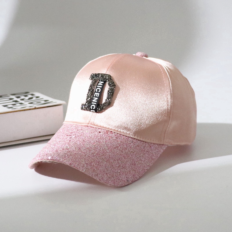 Young and dynamic Korean style cap for women
