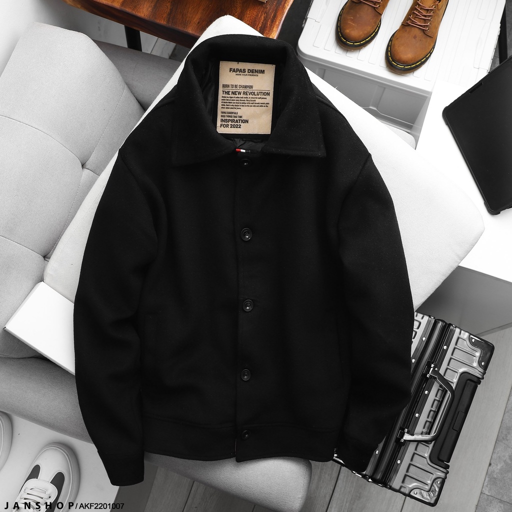 Áo Khoác Vải Nỉ Với Thiết Kế Đường Line Nút Áo Mới Lạ