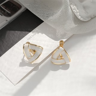 Khuyên tai nữ thời trang tám giác trắng cực xinh xắn Duien_accessories