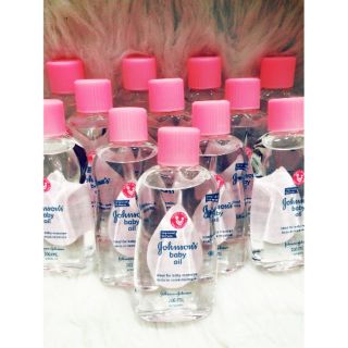 Dầu Massage & Dưỡng Ẩm Johnson's Baby Oil