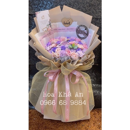Bó hoa sáp mix cao cấp siêu xịn nhà Khả An. KT: 80cmx50cm. Tặng thiệp +chữ Hpbd