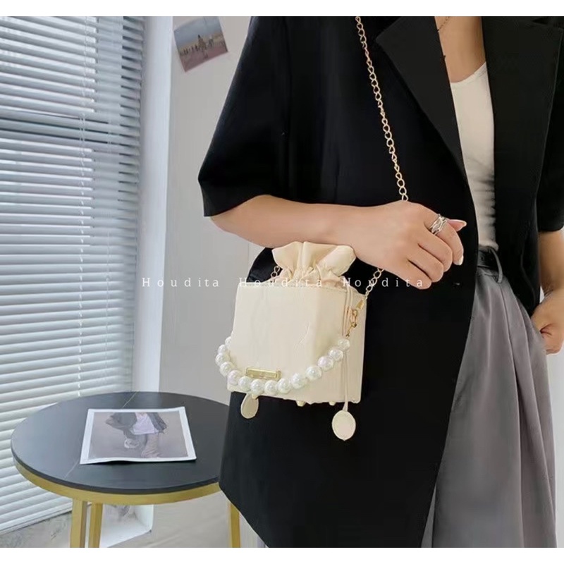 Túi hộp đeo chéo kiểu thời trang cho nữ cao cấp sang chảnh túi đeo chéo dây ngọc - HOUDITA - STXCN008