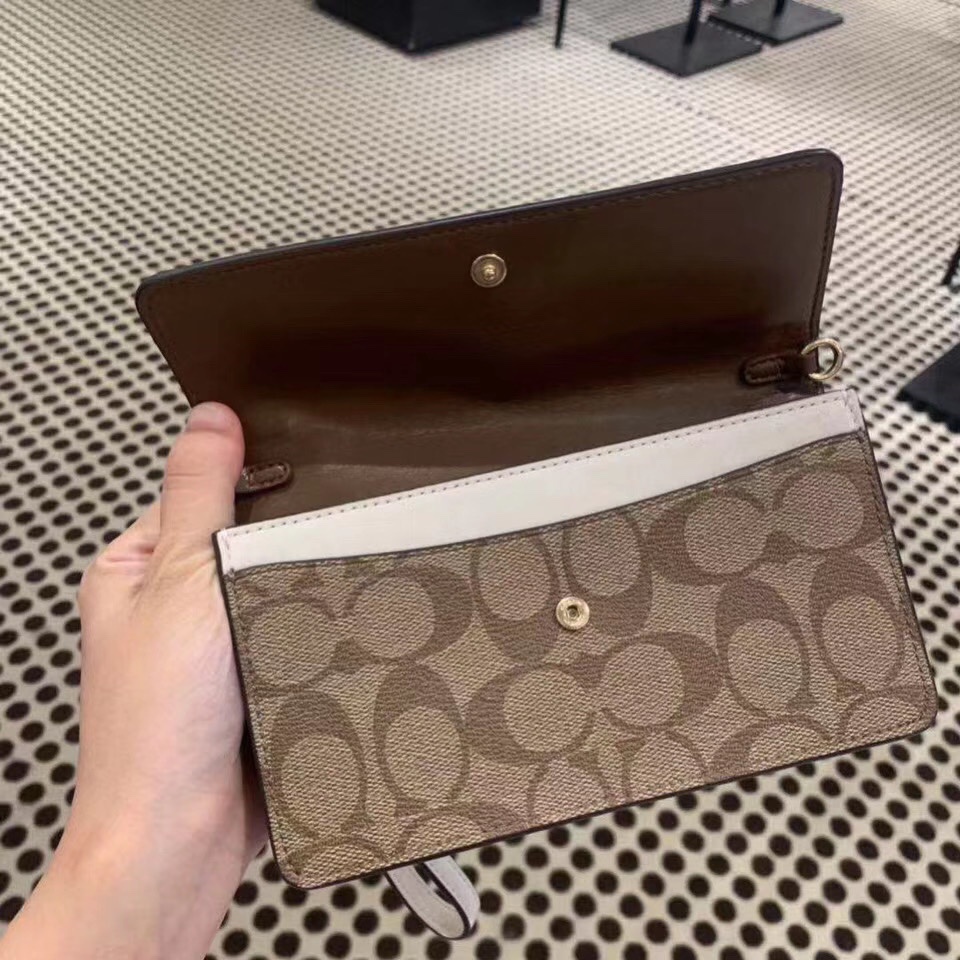 Ví Dài Phong Cách Thời Trang Mới Dành Cho Nữ F78229