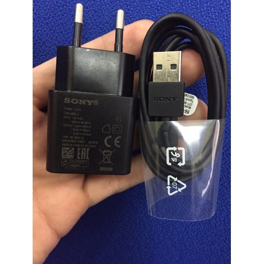 Combo Sạc Cáp Sony Zin