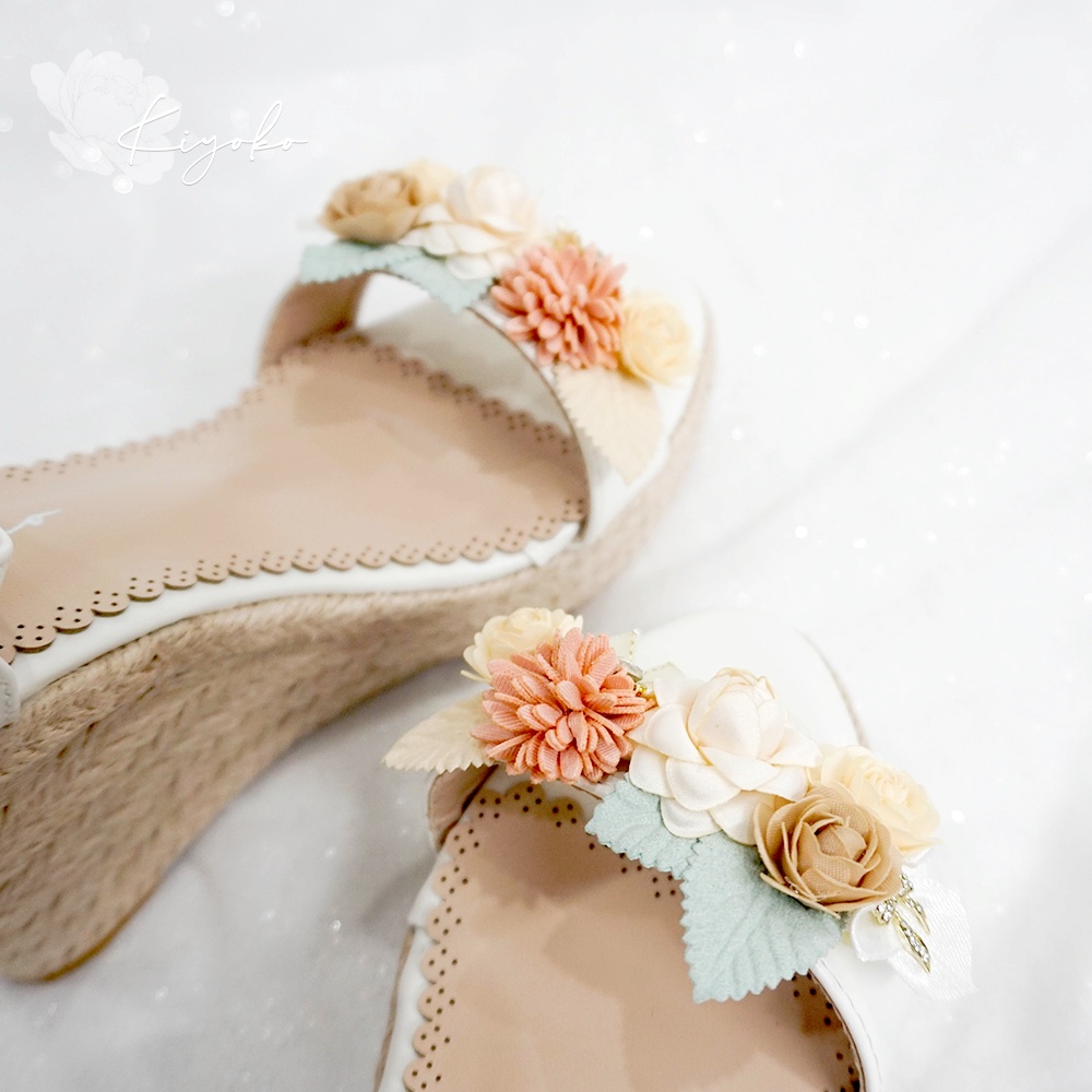 Giày cưới đế xuồng Kiyoko đính hoa màu pastel 11cm